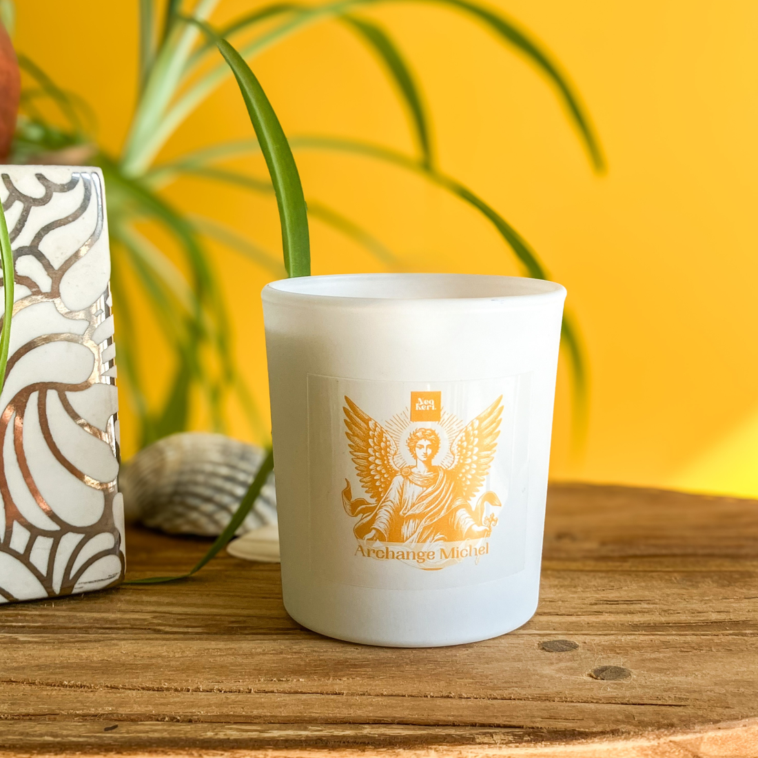 Pourquoi offrir une bougie en cire d’église recyclée a une portée symbolique unique