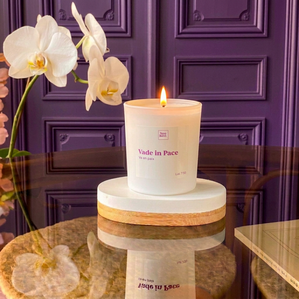Bougie Vade in Pace Neo Keri, cire d'église recyclée parfum Fleur d'Oranger, coulée main Bretagne